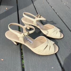 Open toe strappy cream heels Hush Puppies Premiere Collection Y2K size 6.5